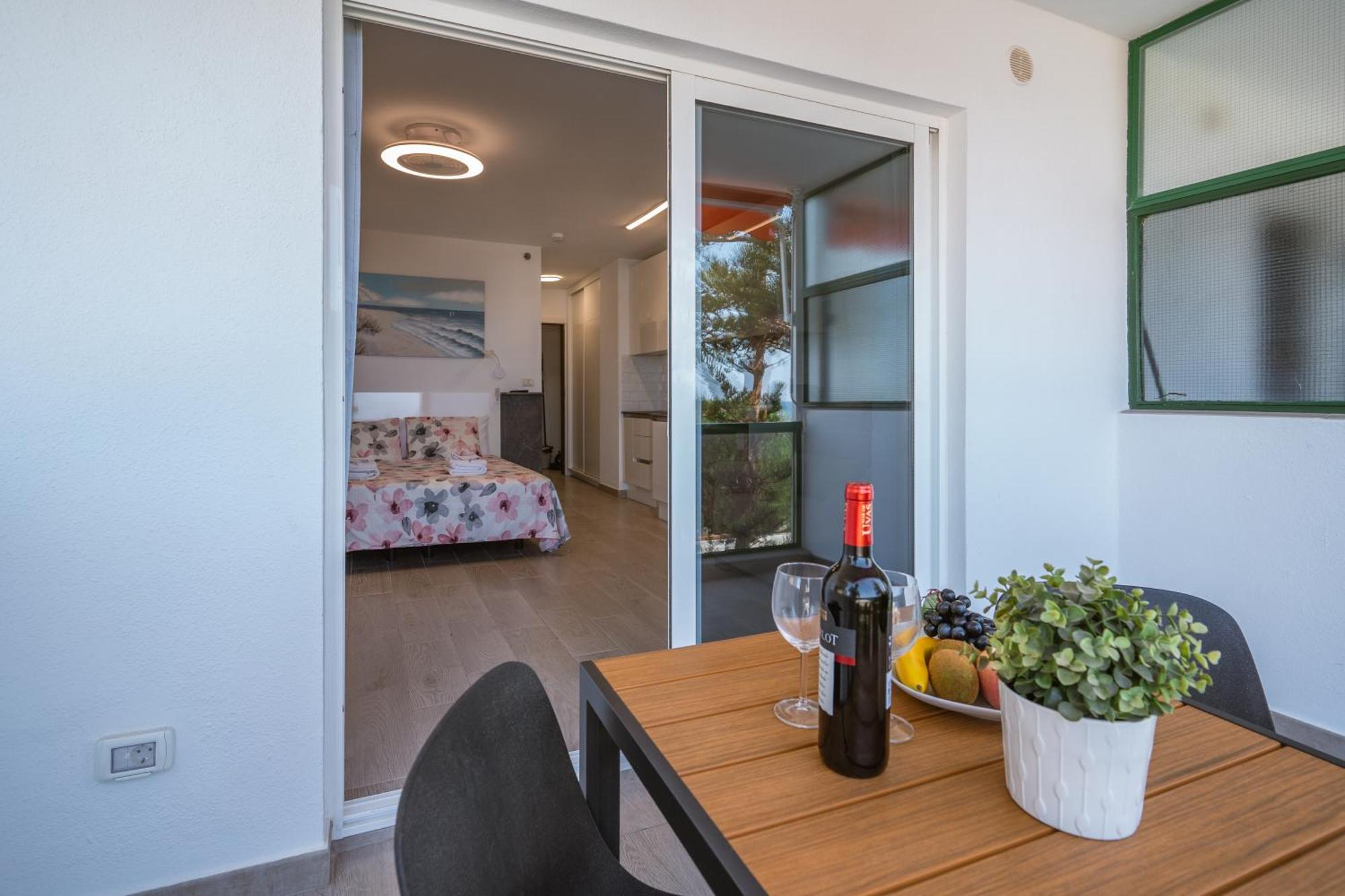 Go2Tenerife Apart'Dida Pool & First Line Of The Sea Los Cristianos  Exteriör bild